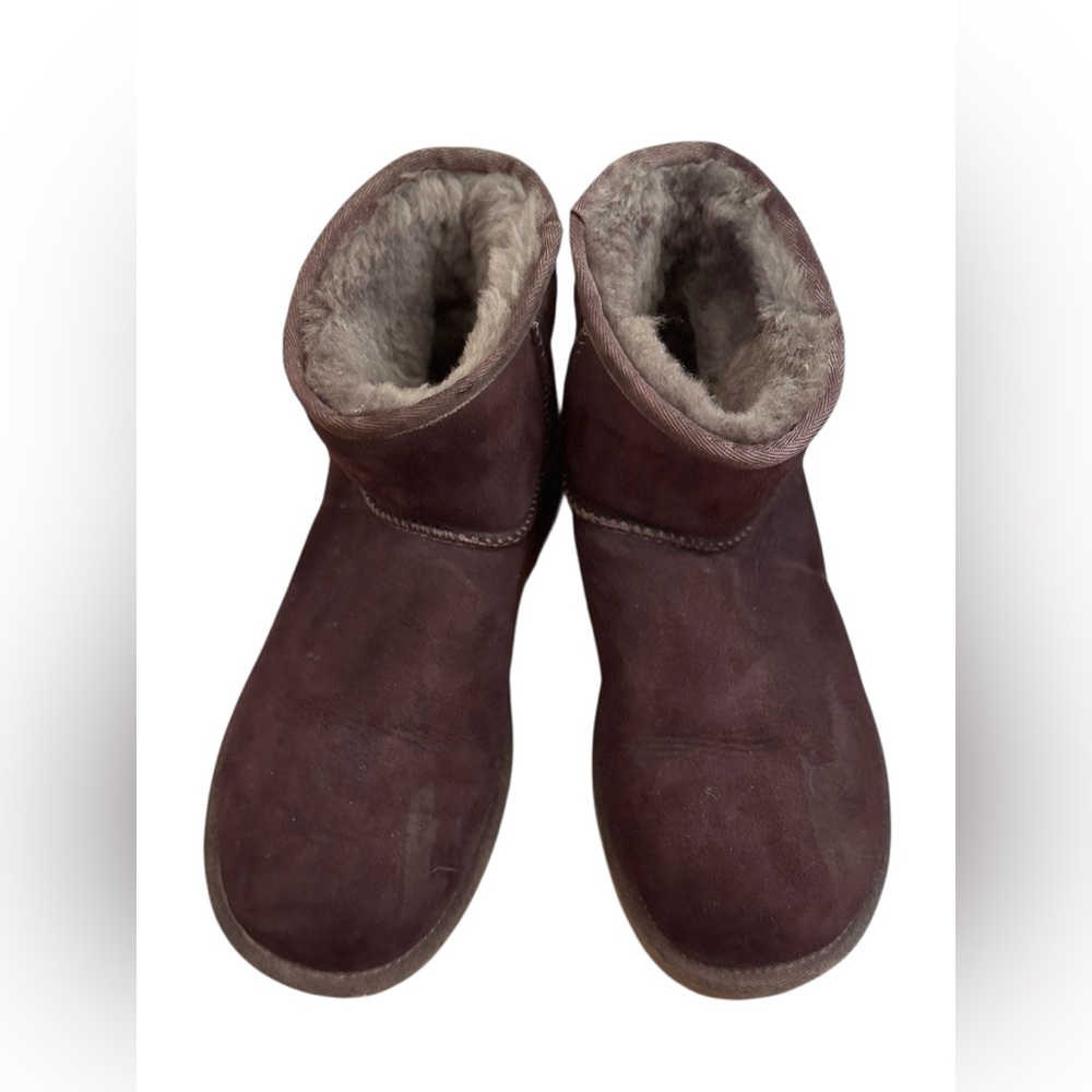 Like New UGG Women's Ultra Mini Purple Boots with Tan Bottoms Size 7